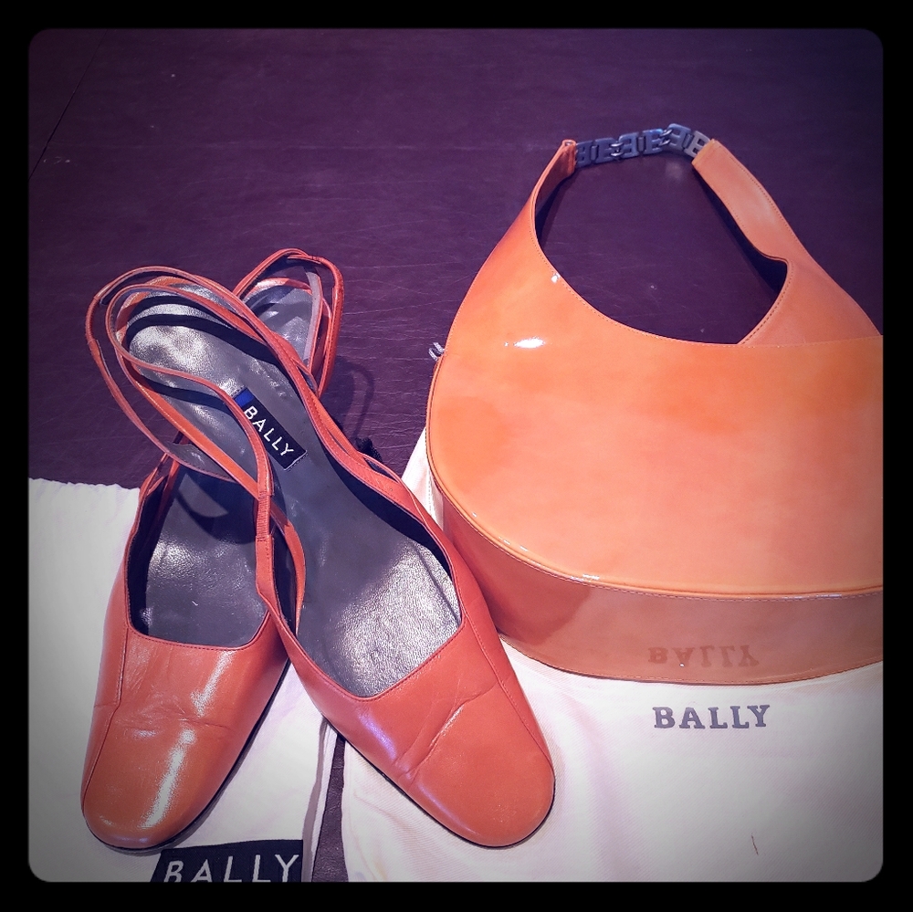 Vintage Bally shoes w/kitten heels with purse